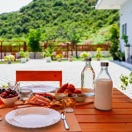 Hotel Deve Mar