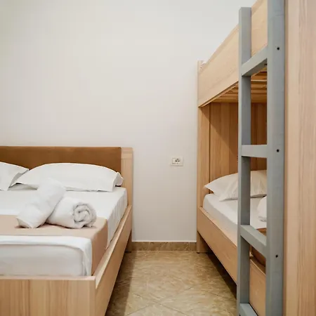 Hotel Deve Mar Borsh