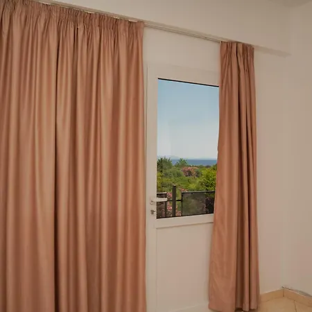 Hotel Deve Mar