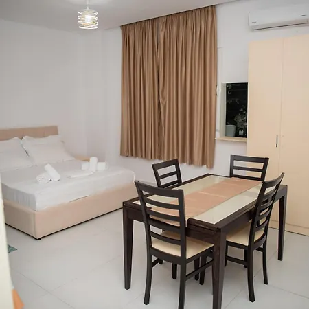 Deve Mar Hotell Borsh