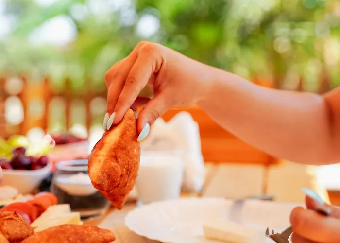 מלון Deve Mar 3*